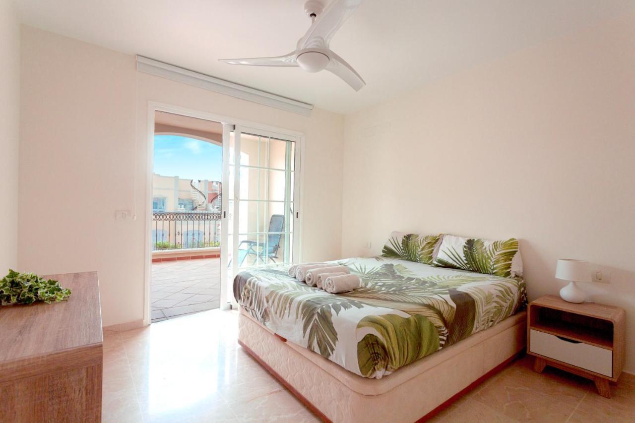 Luxury Duplex Apartment With Beautiful Sea Views بالم مار المظهر الخارجي الصورة