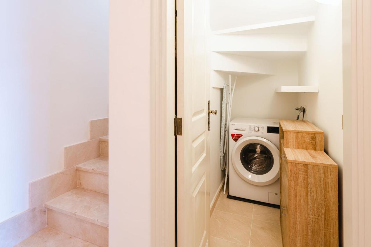 Luxury Duplex Apartment With Beautiful Sea Views بالم مار المظهر الخارجي الصورة