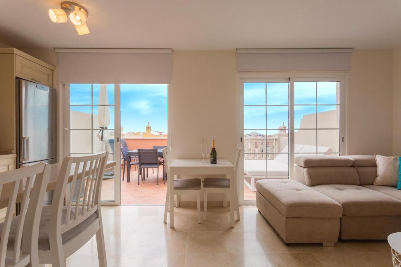 Luxury Duplex Apartment With Beautiful Sea Views بالم مار المظهر الخارجي الصورة